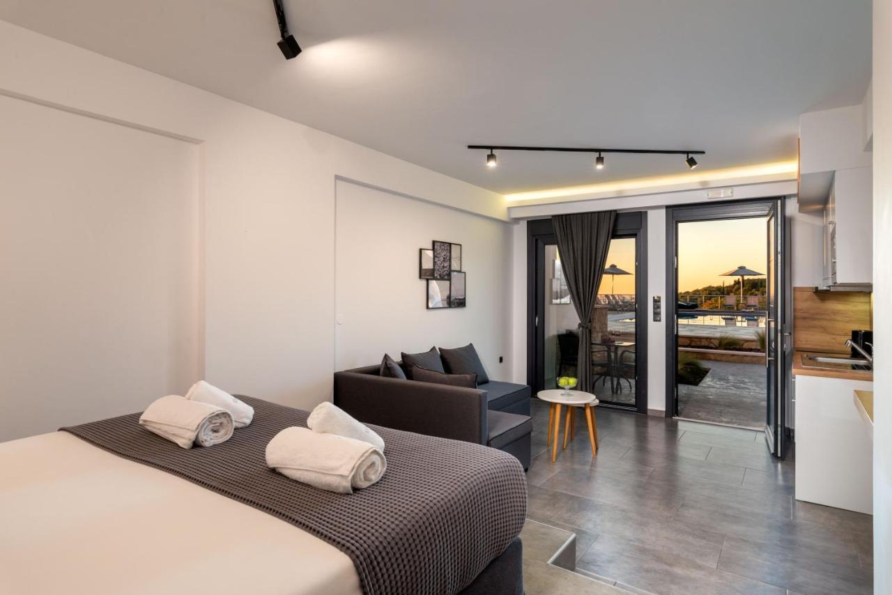 The View Hotel Perdika Екстериор снимка